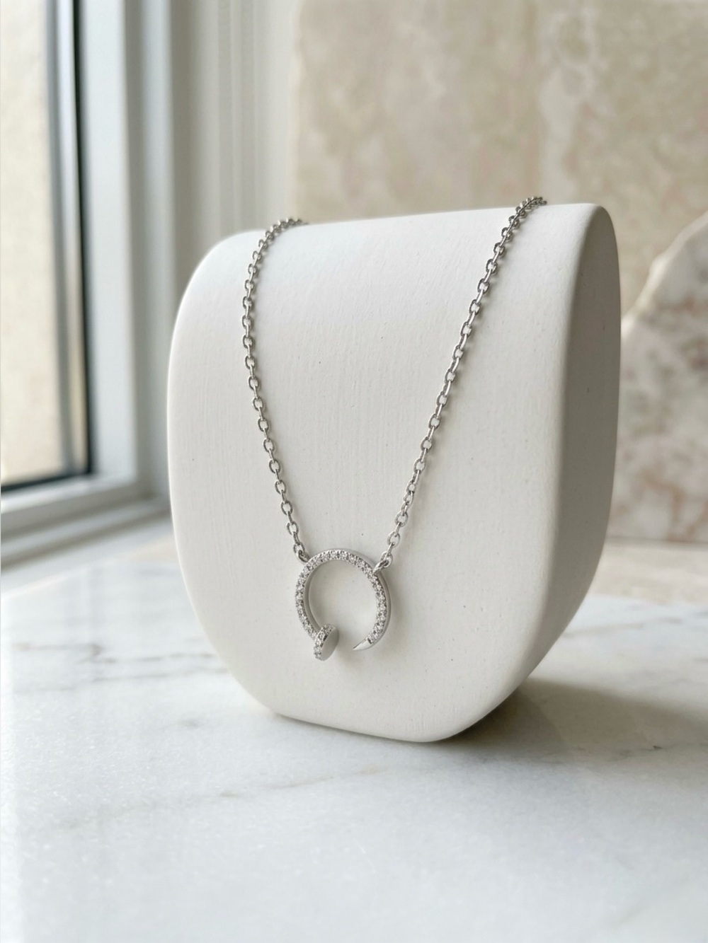 S925 Minimalist Moissanite Open Circle Nail Pendant Necklace